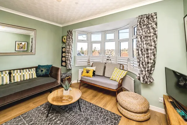 West Drive, High Wycombe, HP13, photo 2