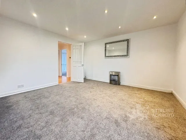 Broad Street, Guildford, GU3, photo 2