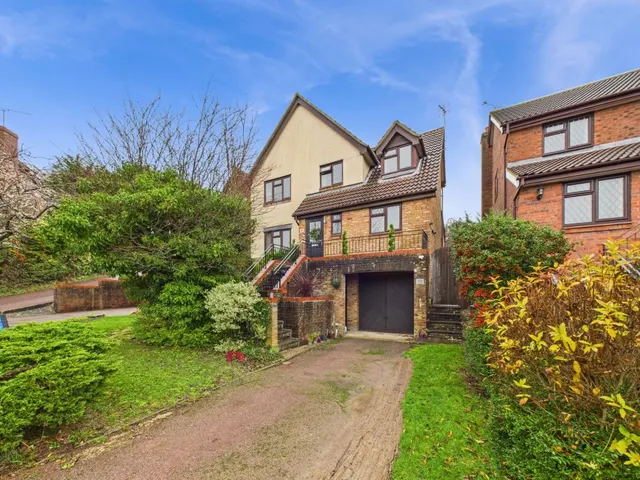 Goldthorpe Gardens, Lower Earley, RG6, photo 1
