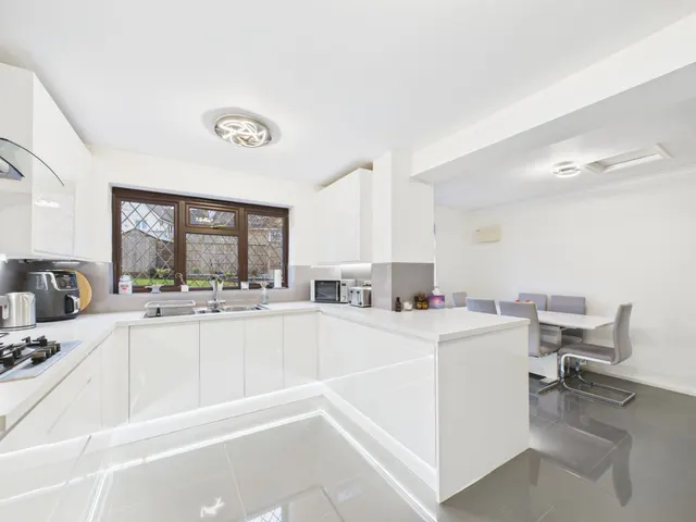 Goldthorpe Gardens, Lower Earley, RG6, photo 3
