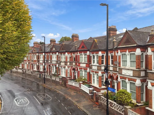 Philip Lane, London, N15, photo 1