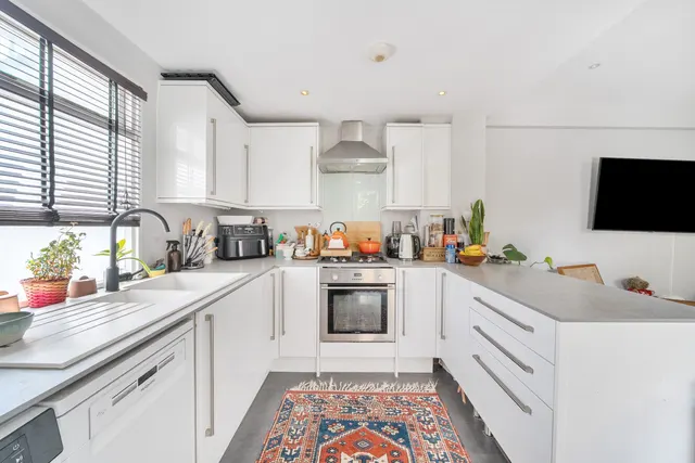 Rectory Grove, Clapham, SW4, photo 2