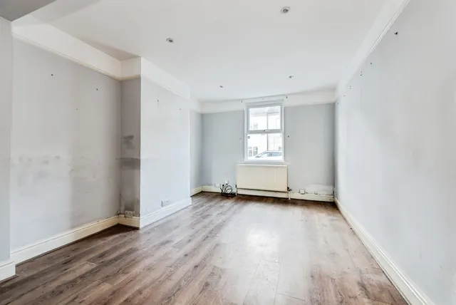 Clifton Street, Swindon, SN1, photo 3