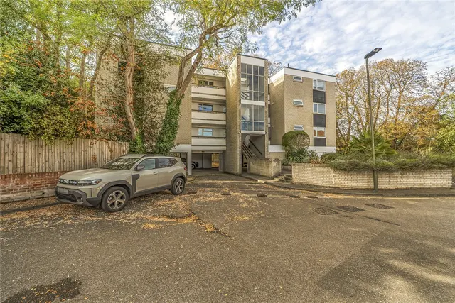 Apollo Avenue, Bromley, BR1, photo 1