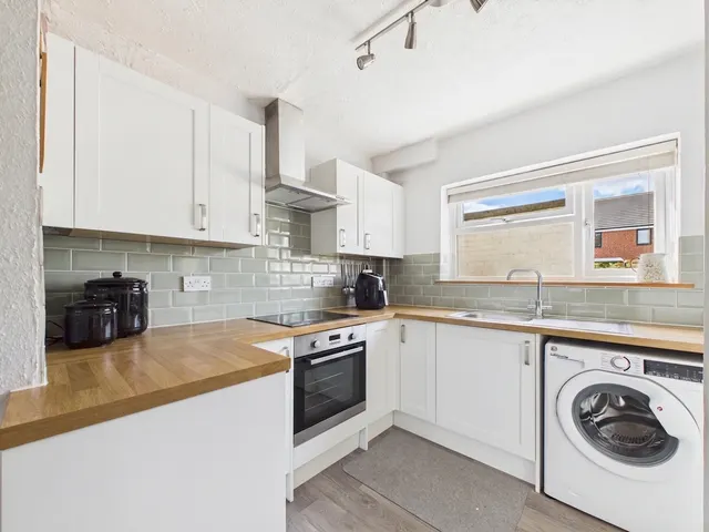 Dormer Road, Cheltenham, GL51, photo 3
