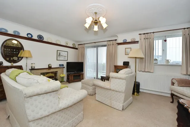 Photo 2 — Sheldon Lane, Stannington, Sheffield, S6