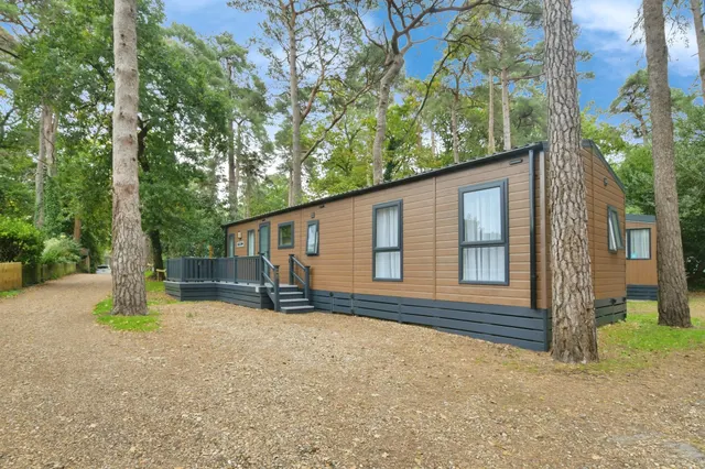 Central Way, Godshill, SP6, photo 1