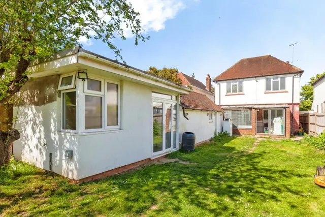 Bath Road, Maidenhead, SL6, photo 1