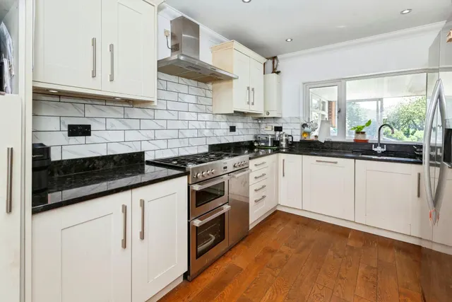 Bath Road, Maidenhead, SL6, photo 2