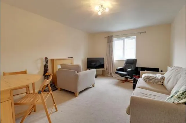 Photo 3 — William Foden Close, Sandbach