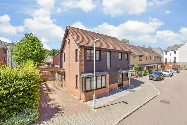 Beadsman Crescent, West Malling, ME19, photo 1