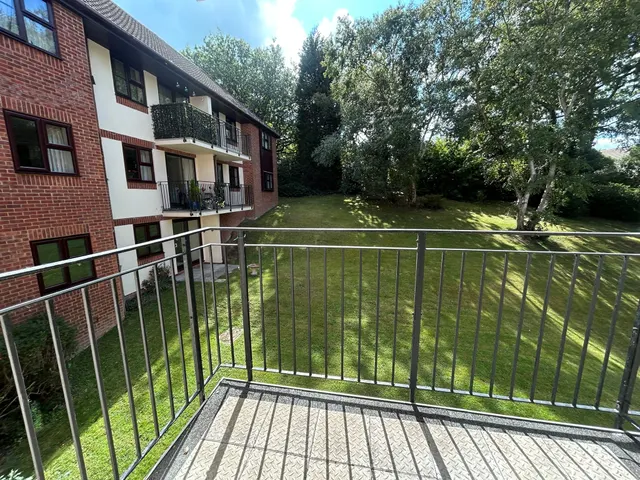 Glynde Court, Bexhill-On-Sea, TN39, photo 2