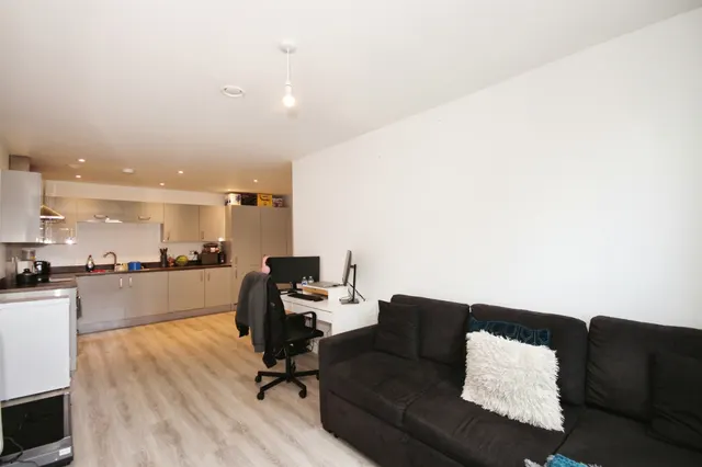 Foleshill Road, Coventry, CV6, photo 3