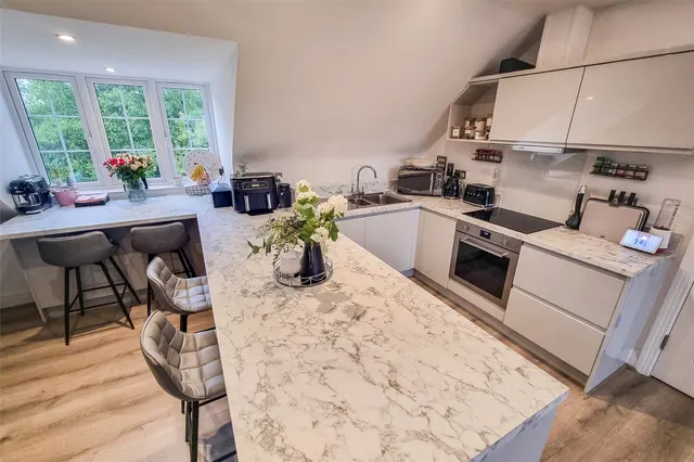 Photo 3 — Bartrams Close, Ash, Guildford, Surrey, GU12 6FX