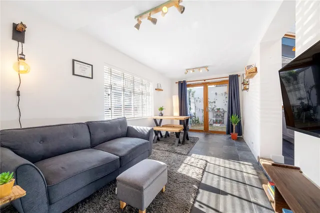 North Cross Road, East Dulwich, SE22, photo 1