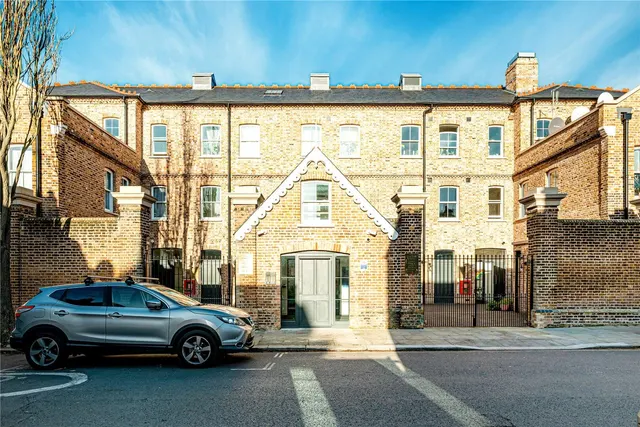 Hewer Street, London, W10, photo 1