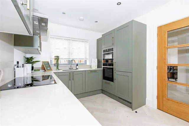 Brockhills Lane, New Milton, BH25, photo 2
