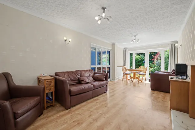 Photo 3 — The Morwoods, Oadby, LE2