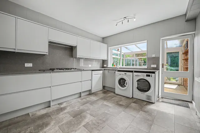 Photo 2 — The Morwoods, Oadby, LE2