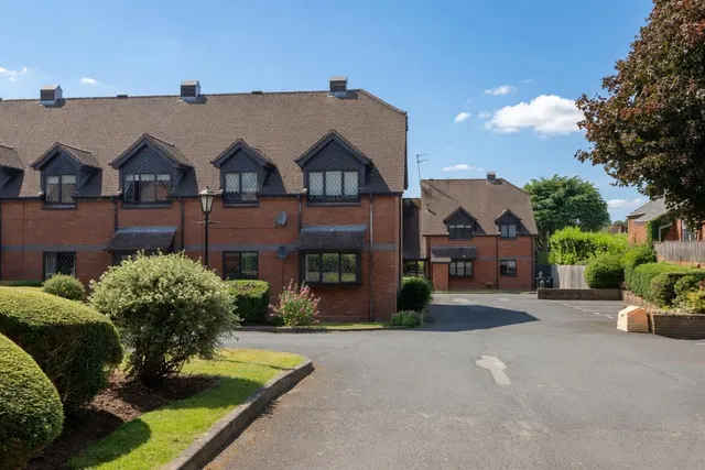 Stuarts Court Worcester Road, Hagley, Stourbridge, photo 1