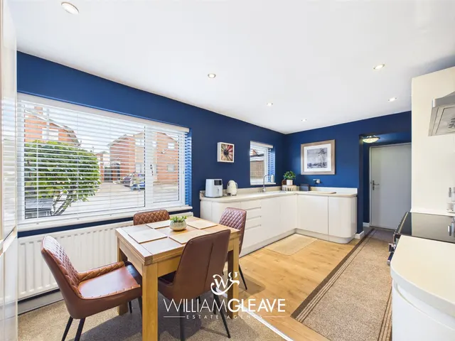 Manor Drive, Buckley, CH7, photo 3
