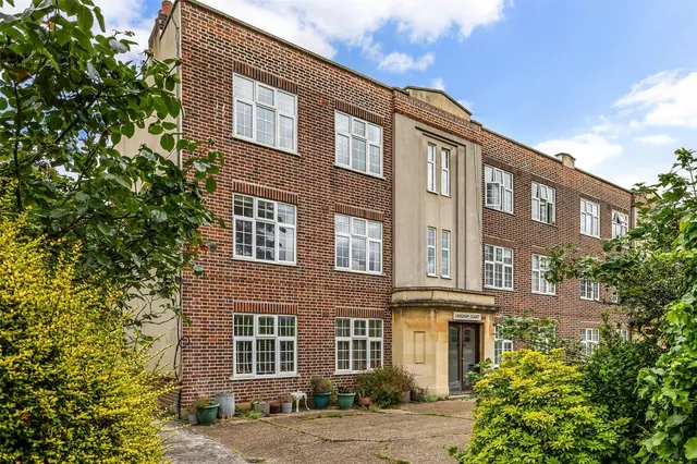 Photo 3 — Park Road, Twickenham, TW1