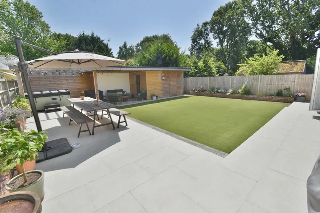 Headswell Avenue, BH10, photo 3