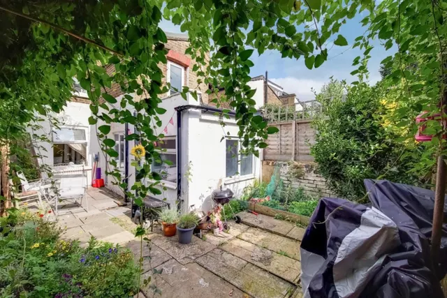 Mitford Road, N19, photo 3