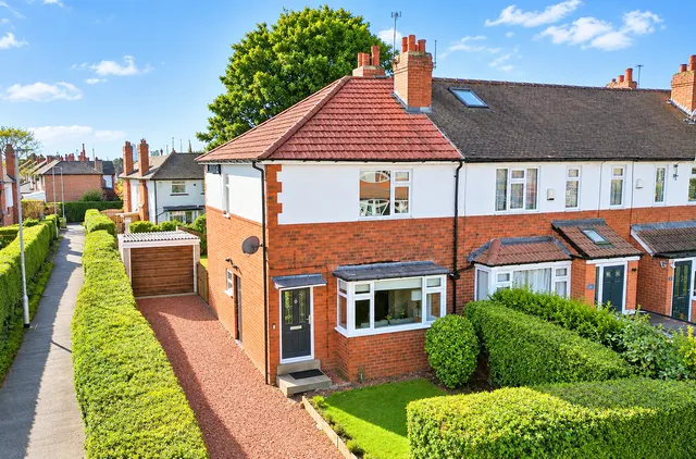 Henconner Crescent, Chapel Allerton, LS7, photo 1