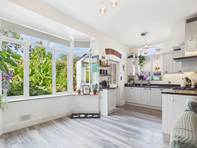 Cae Brynton Road, Newport, NP20, photo 1