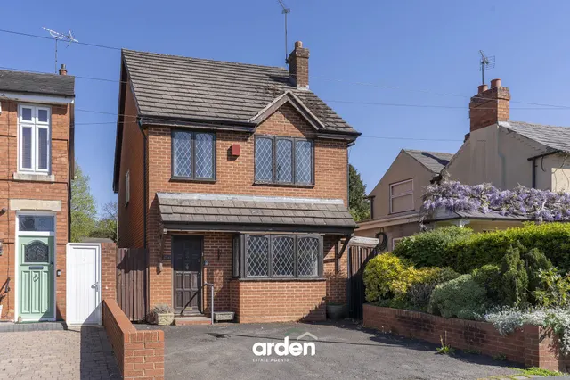 Linthurst Newtown, Blackwell, B60, photo 1