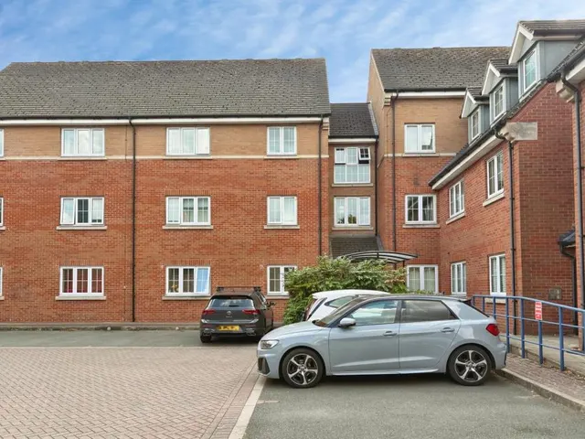 Holland Close, Loughborough, LE11, photo 1