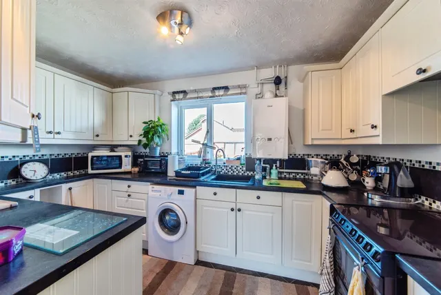 Photo 3 — Osborn Way, Heckington, Sleaford