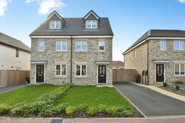 Waddington Court, Collingham, Wetherby, photo 1