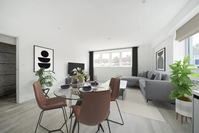 Photo 3 — Croydon Road, Beckenham, BR3