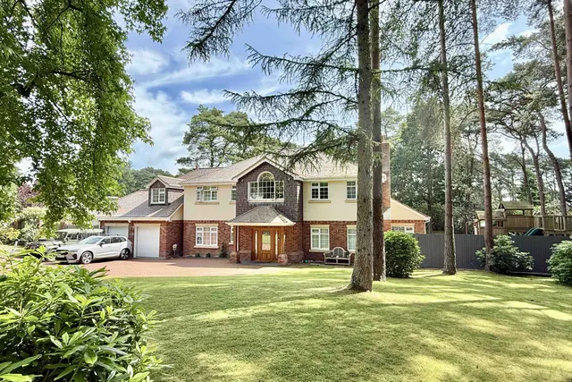 Avon Avenue, Avon Castle, BH24, photo 2