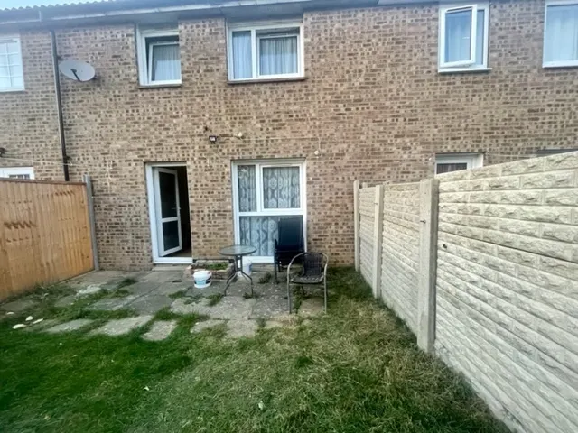 Paddock Mill Court, NN3, photo 2