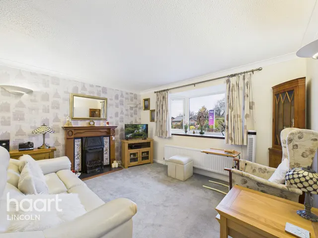 Meadow Way, Welton, LN2, photo 2