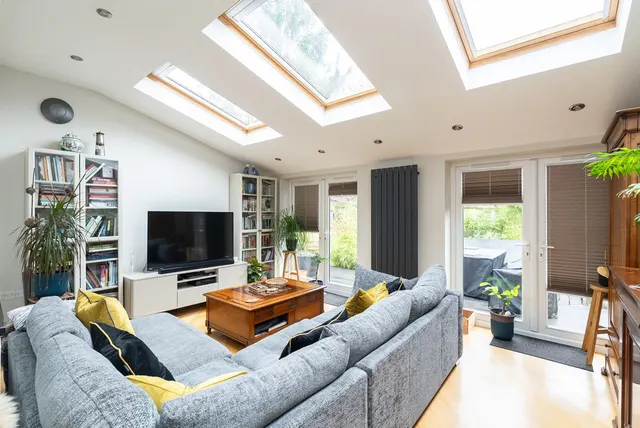 Westlees Close, North Holmwood, RH5, photo 3