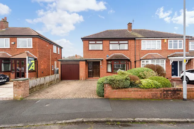 Hayman Avenue, Leigh, Leigh, WN7 3UF, photo 1