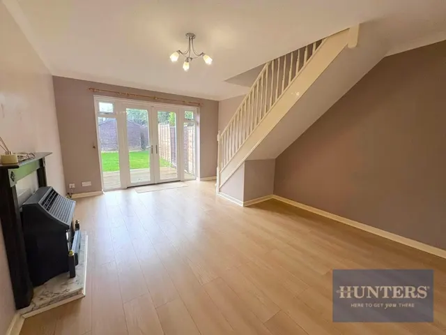 Dunster Gardens, Springbank, GL51, photo 1