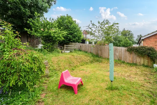 Croydon Road, Caterham, CR3, photo 2