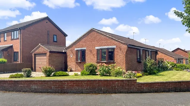 Holme Drive, Burton Upon Stather, photo 1