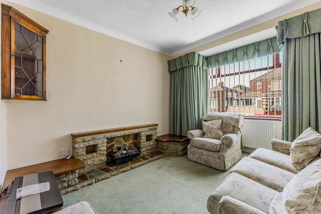 Moss Avenue, Rochdale, OL16, photo 3