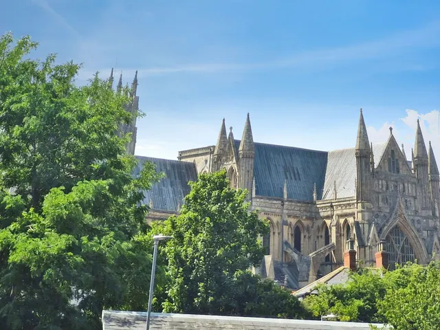 Photo 2 — Flemingate Court, Beverley, HU17 0SZ
