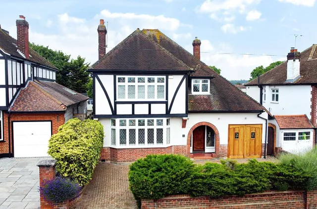 Parkland Avenue, Romford, RM1, photo 1
