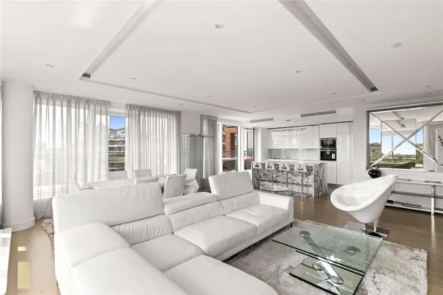 Photo 2 — Juniper Drive, London, SW18 1FX