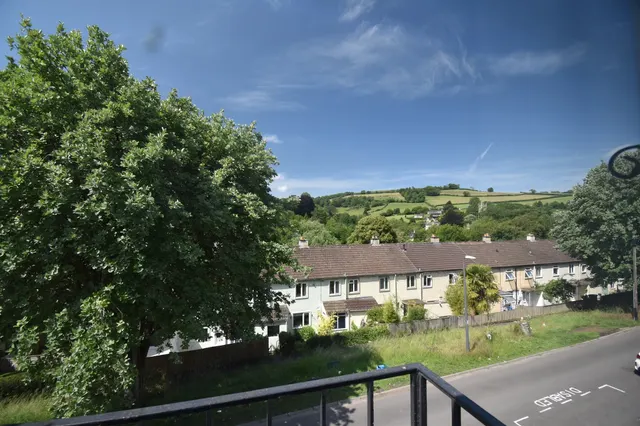Photo 2 — Elmhurst Estate, Batheaston, Bath