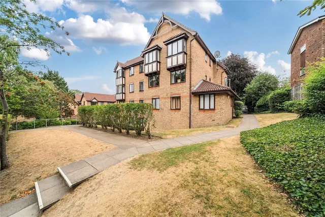 Durham Avenue, Bromley, BR2, photo 1