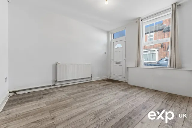 Athorpe Grove, Nottingham, NG6, photo 2
